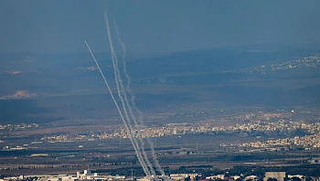 לראשונה במלחמה: אזעקות בחיפה; גלנט: "נסראללה בודד בצמרת"