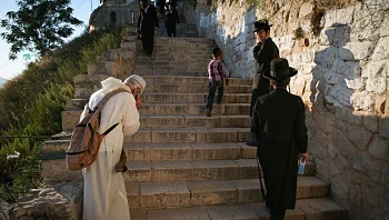 הותר לפרסום: סוכל פיגוע מטען וירי שתכנן תושב הגליל בקברי צדיקים