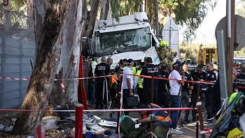 המשאית מאיצה, שוטר הותקף: מתחזק החשד לפיגוע בגלילות