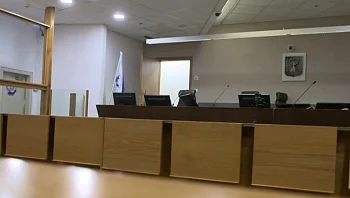 המיגון, הבידוק והכניסה המאובטחת: סיור באולם שבו יעיד נתניהו