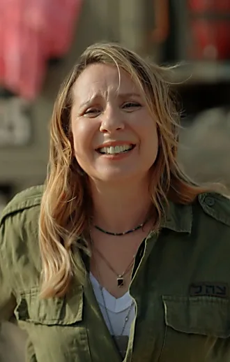ליטל שוורץ ביקרה חיילים: "היום הבנתי כמה חזקה רוח הלחימה"