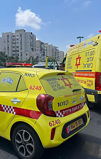 תאונה קטלנית בת"א: הולכת רגל כבת 60 נהרגה מפגיעת רכב