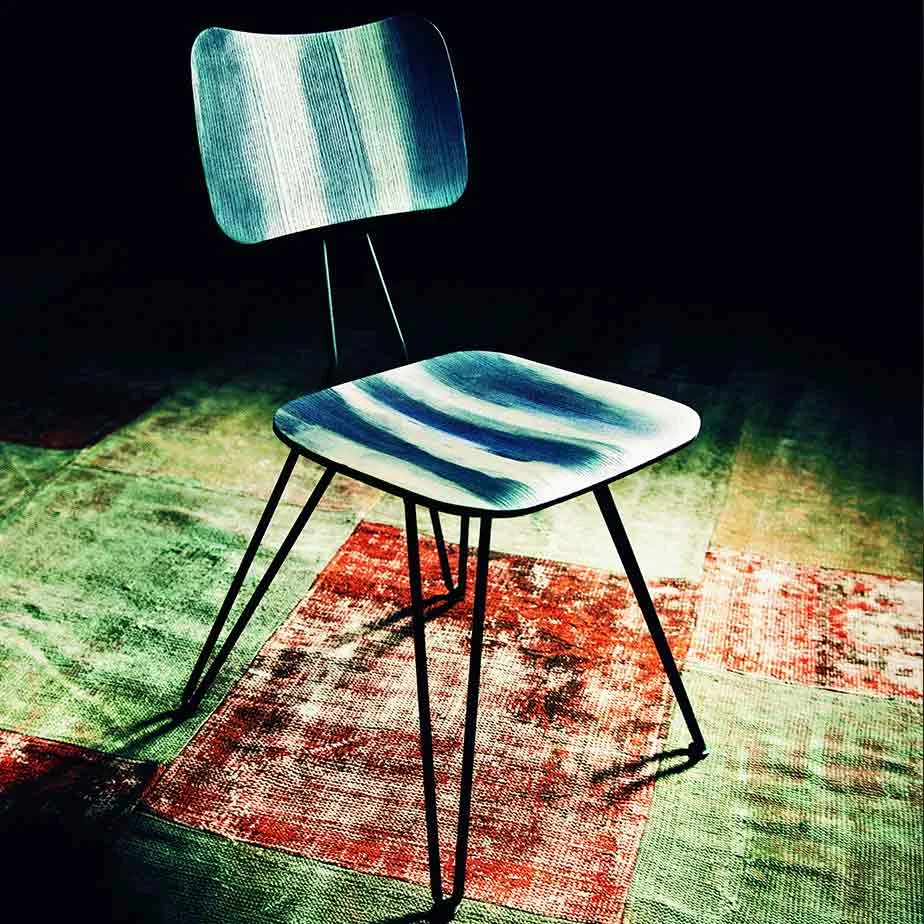 כסא למותג האופנה האיטלקי - דיזל בשיתוף Moroso