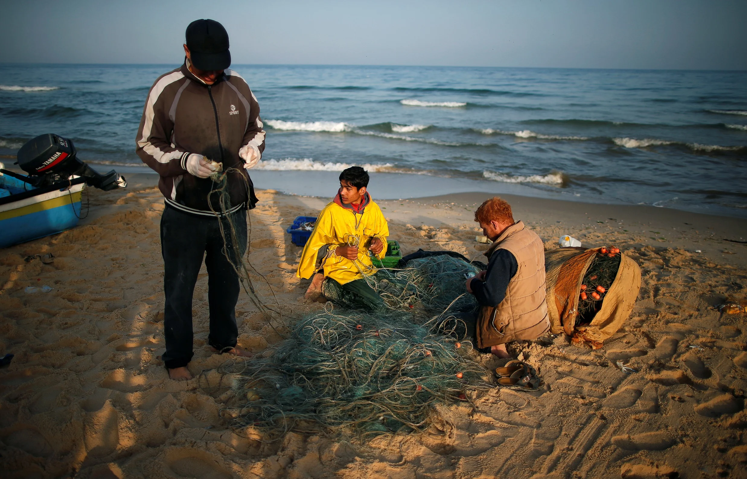 דייגים בחוף ברצועת עזה