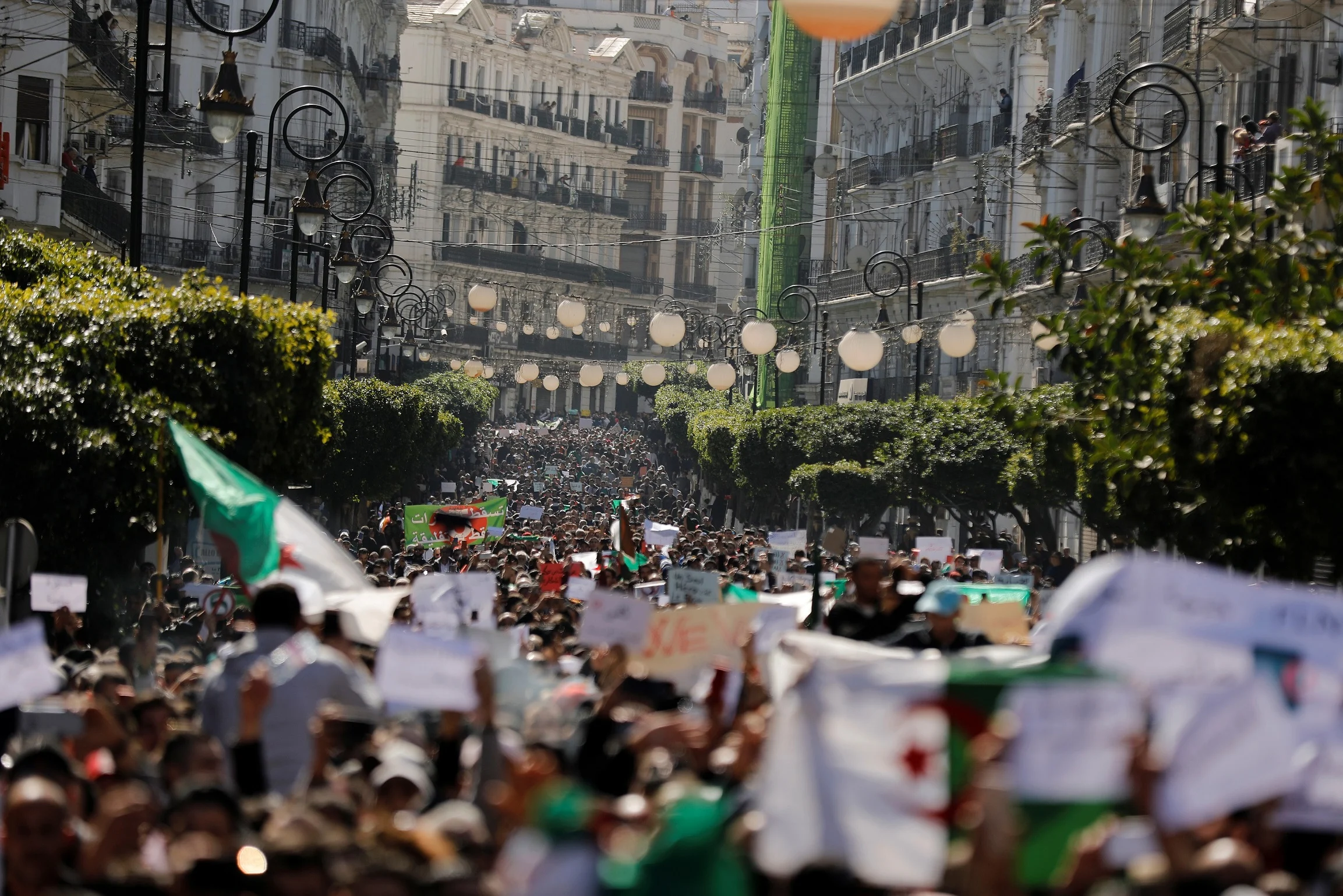 הפגנות באלג'יר נגד השלטון במדינה