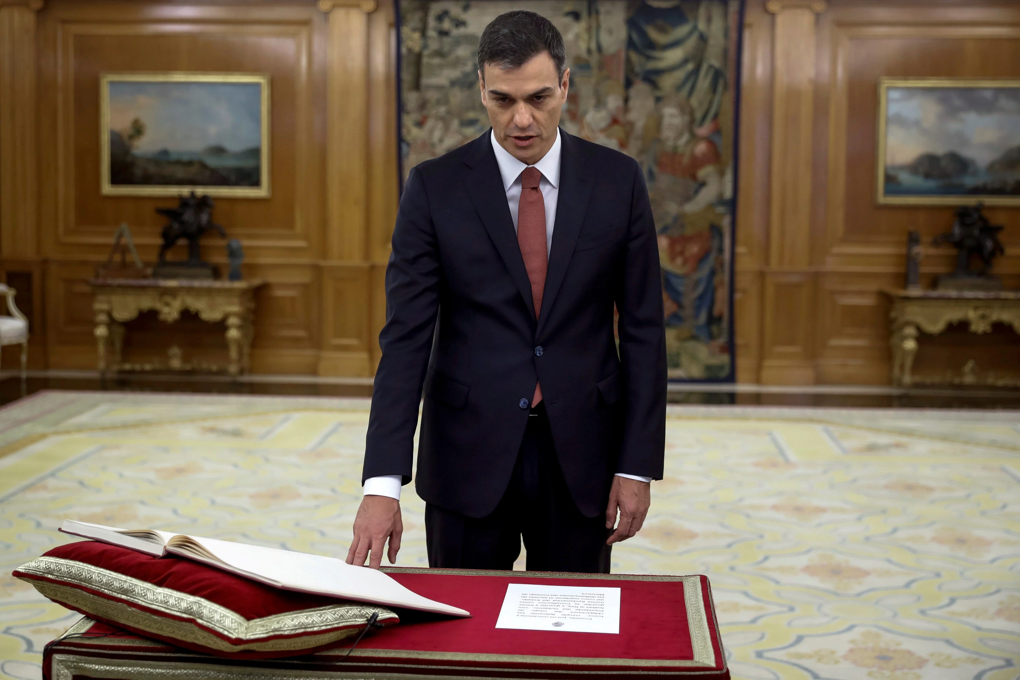 השבעת ראש ממשלת ספרד פדרו סנצ'ס