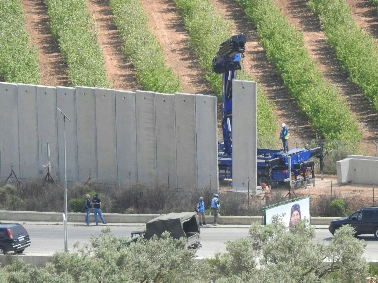 בניית גדר הגבול בלבנון
