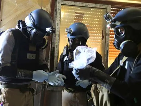 צוות פקחים של האו''ם מפנה נשק כימי מסוריה