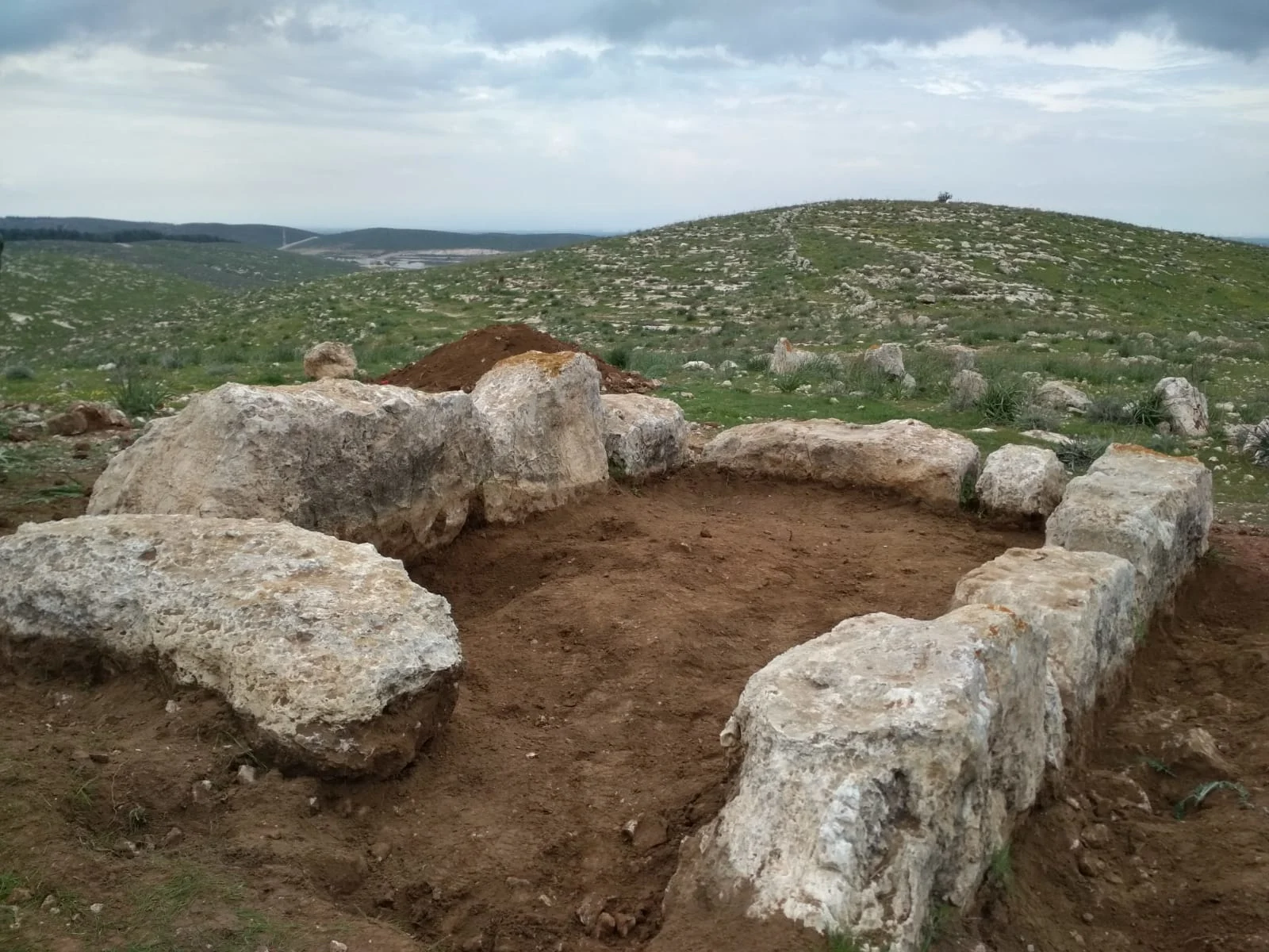 מגדל תצפית מימי חזקיהו המלך שנחשף בחפירות ארכיאולוגיות של חיילי בסיס הצנחנים בדרום הארץ