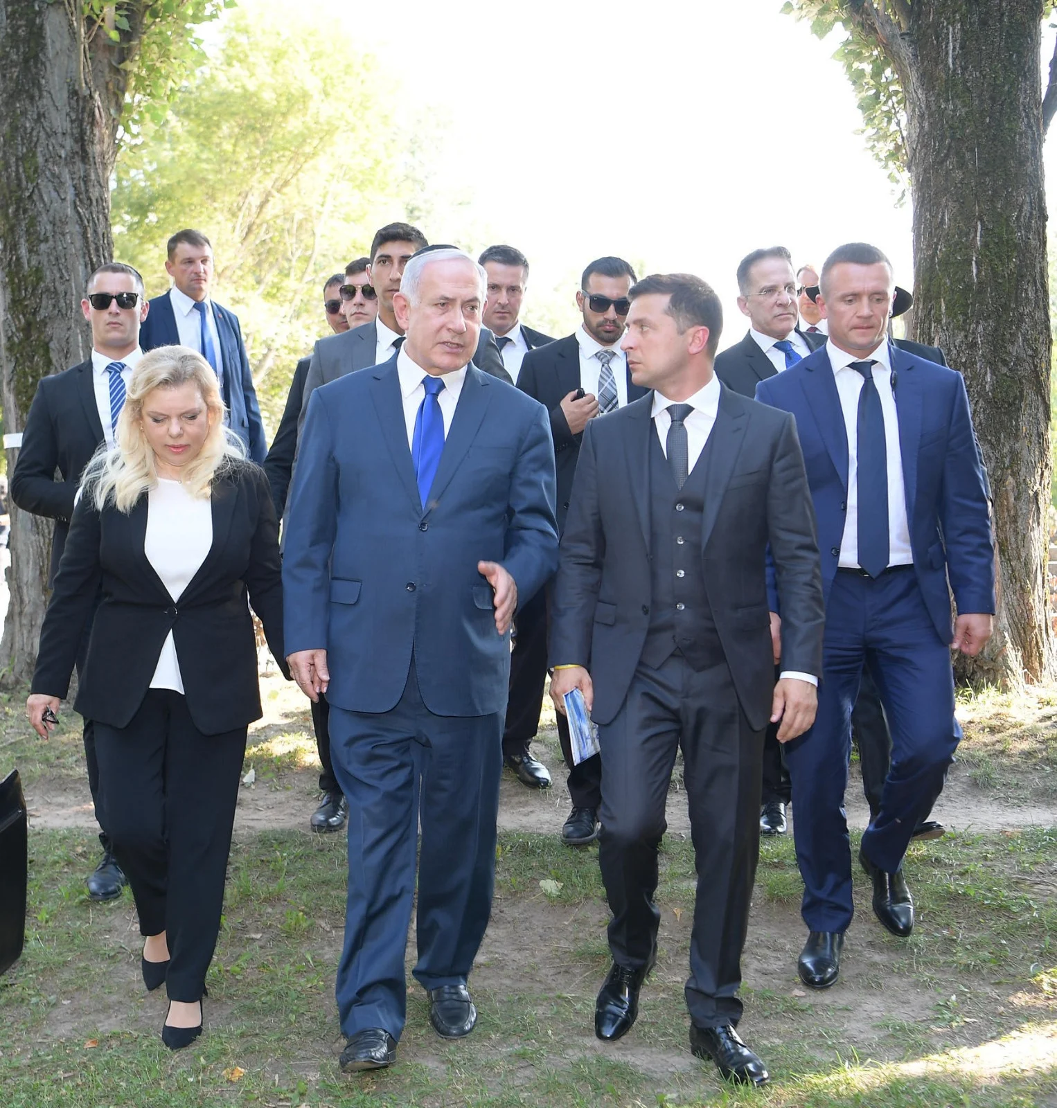 ראש הממשלה בנימין נתניהו ורעייתו יחד עם נשיא אוקראינה וולודימיר זלנסקי השתתפו בטקס לזכר יהודי אוקראינה