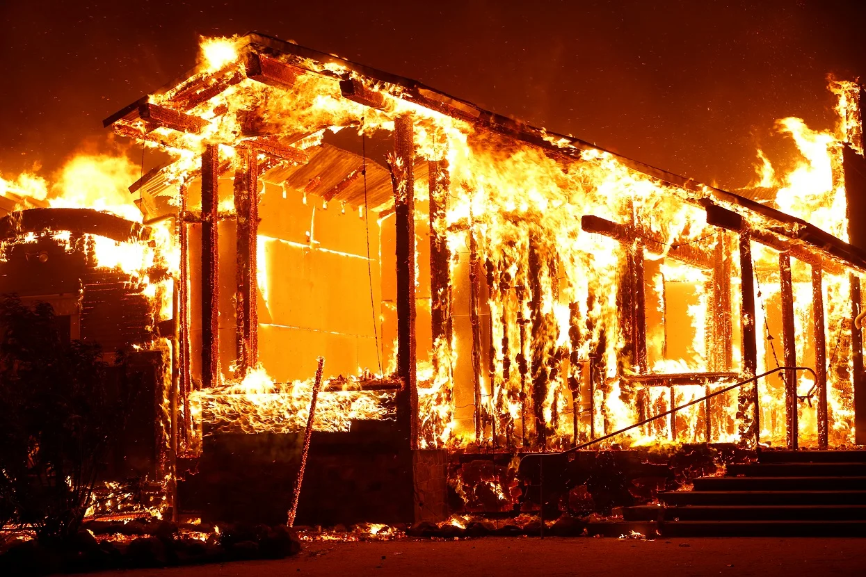 שריפת יער בסונומה, קליפורניה