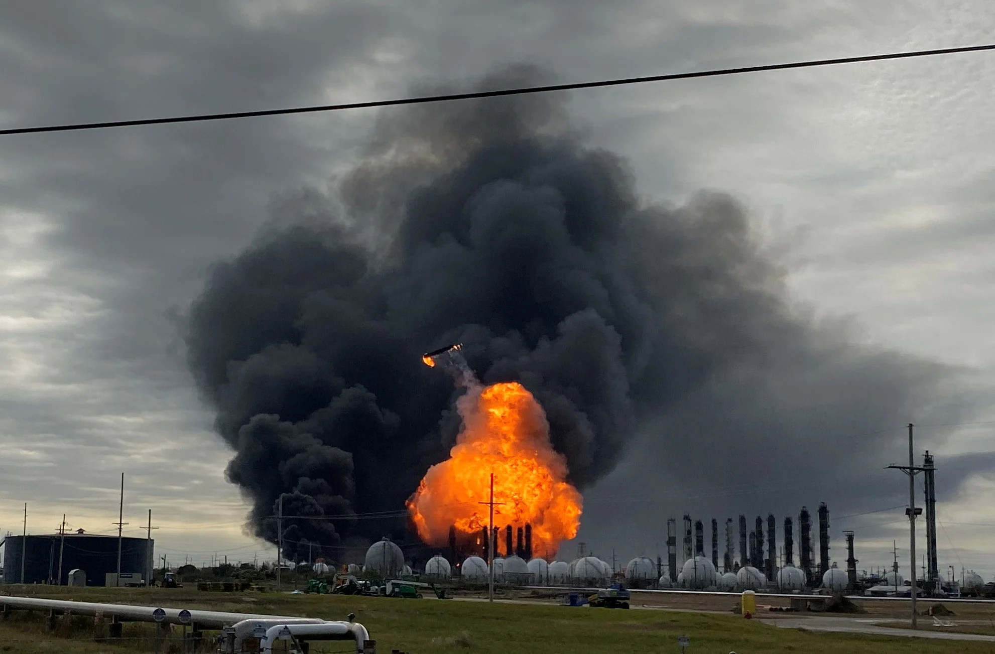 שריפה במפעל כימיקלים בטקסס