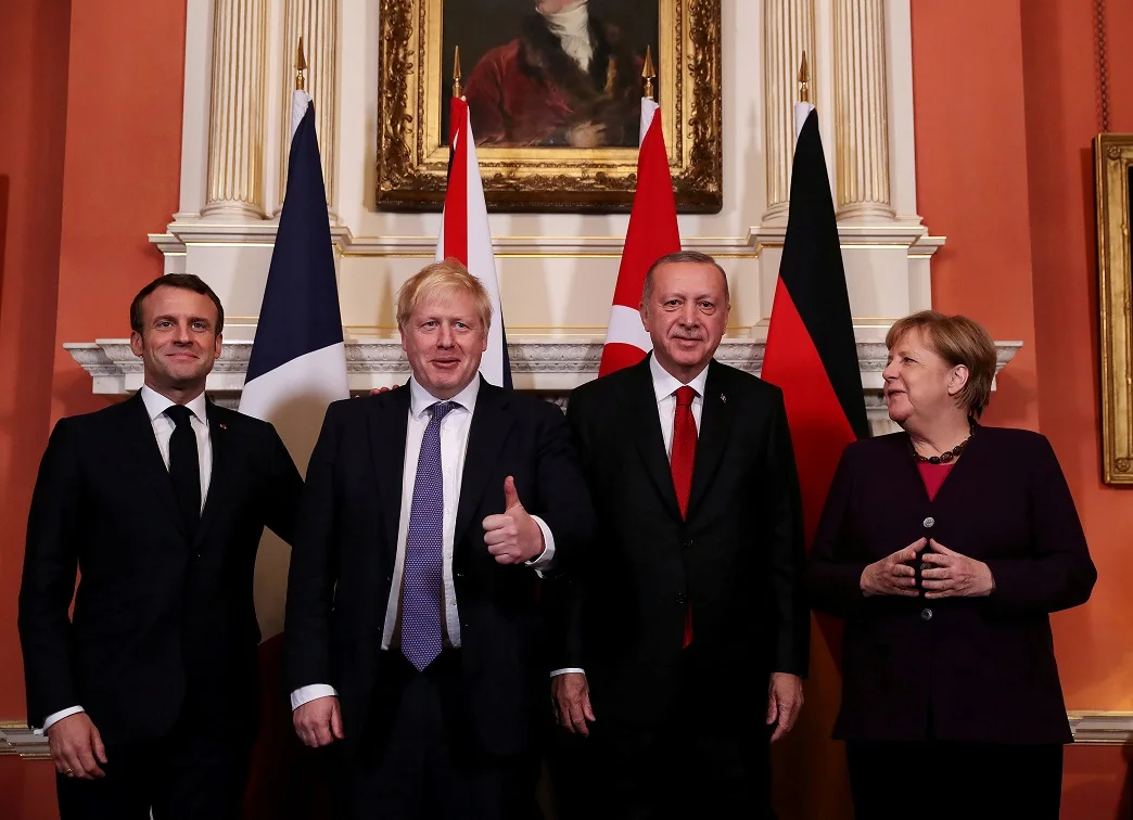 נשיא צרפת עמנואל מקרון, ראש ממשלת בריטניה בוריס ג'ונסון, נשיא טורקיה טאיפ ארדואן והקנצלרית הגרמנית אנגלה מרקל בפסגת נאט''ו בלונדון