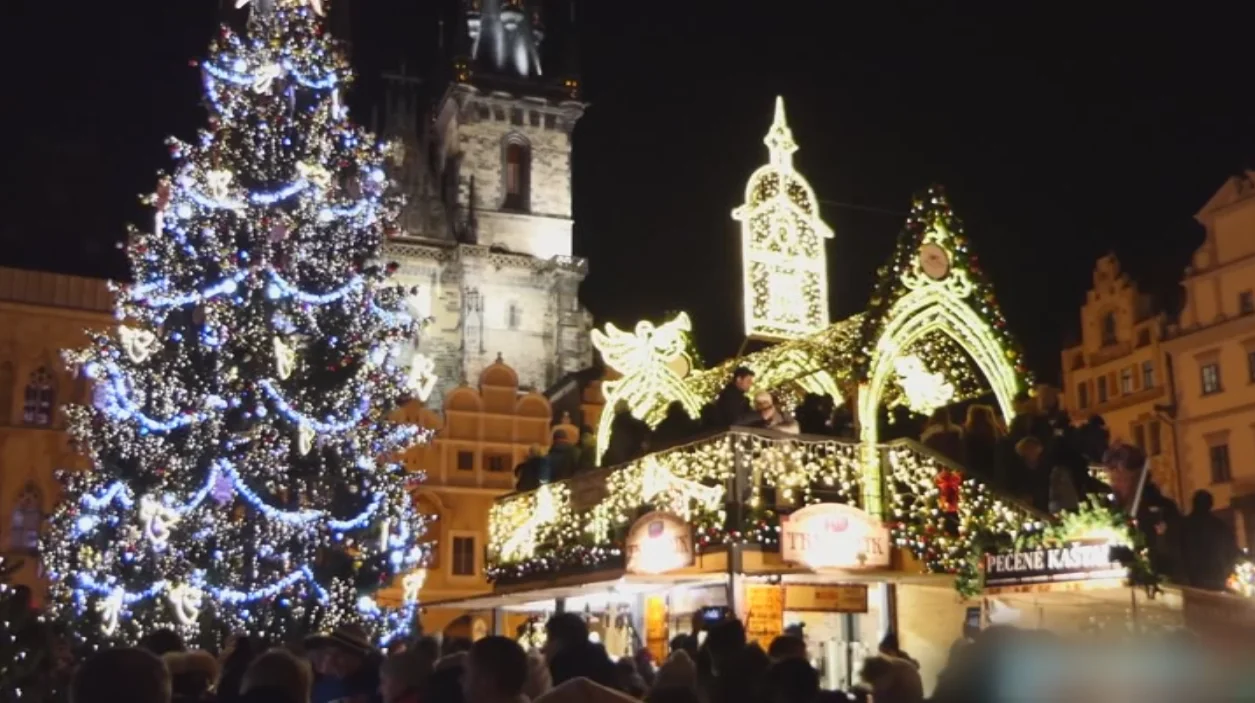 שוק חג המולד בפראג בירת צ'כיה