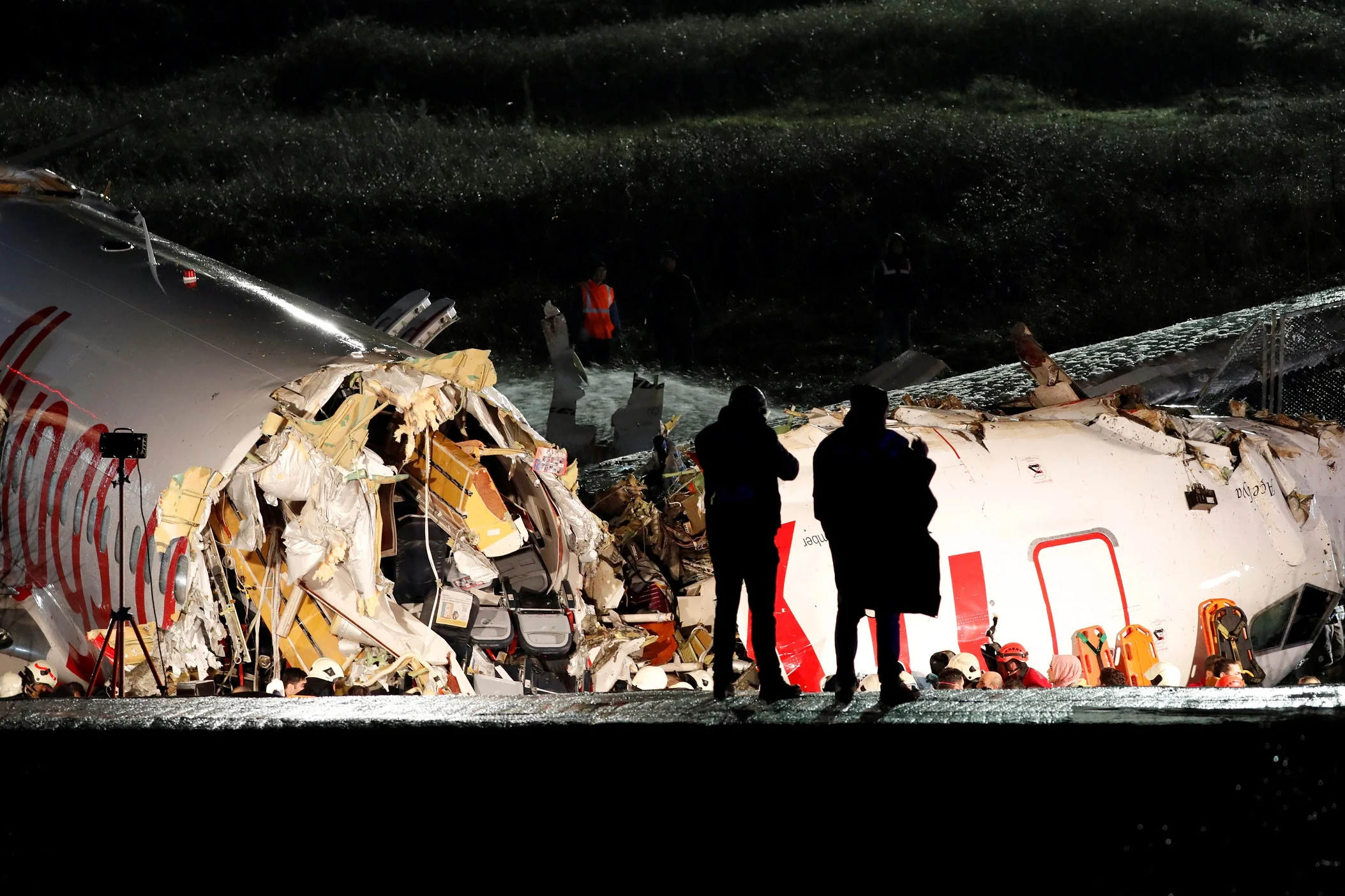 המטוס של חברת פגסוס שהתרסק בטורקיה והתפרק בנחיתה