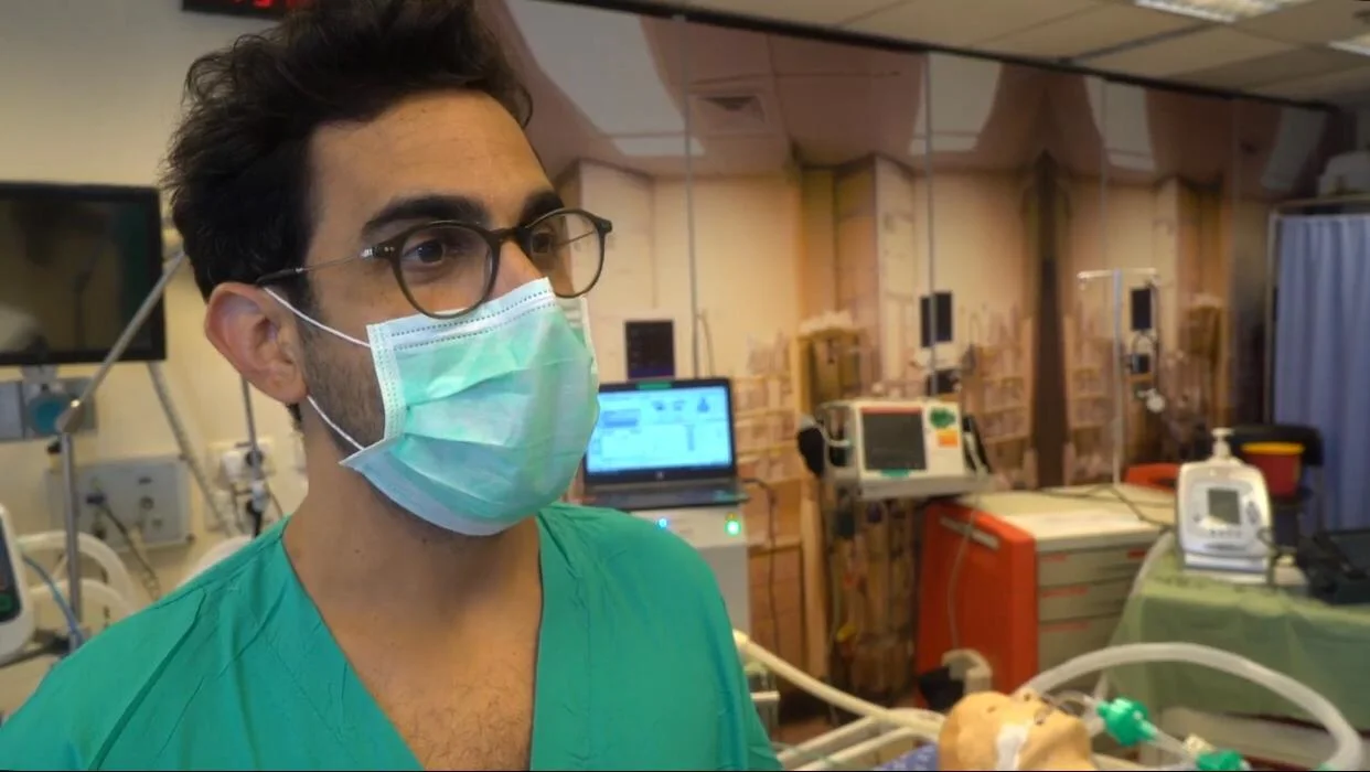 מוביל פרויקט ''אויר לנשימה'' מטעם בית החולים ״שיבא״, ד״ר עמית זבתני