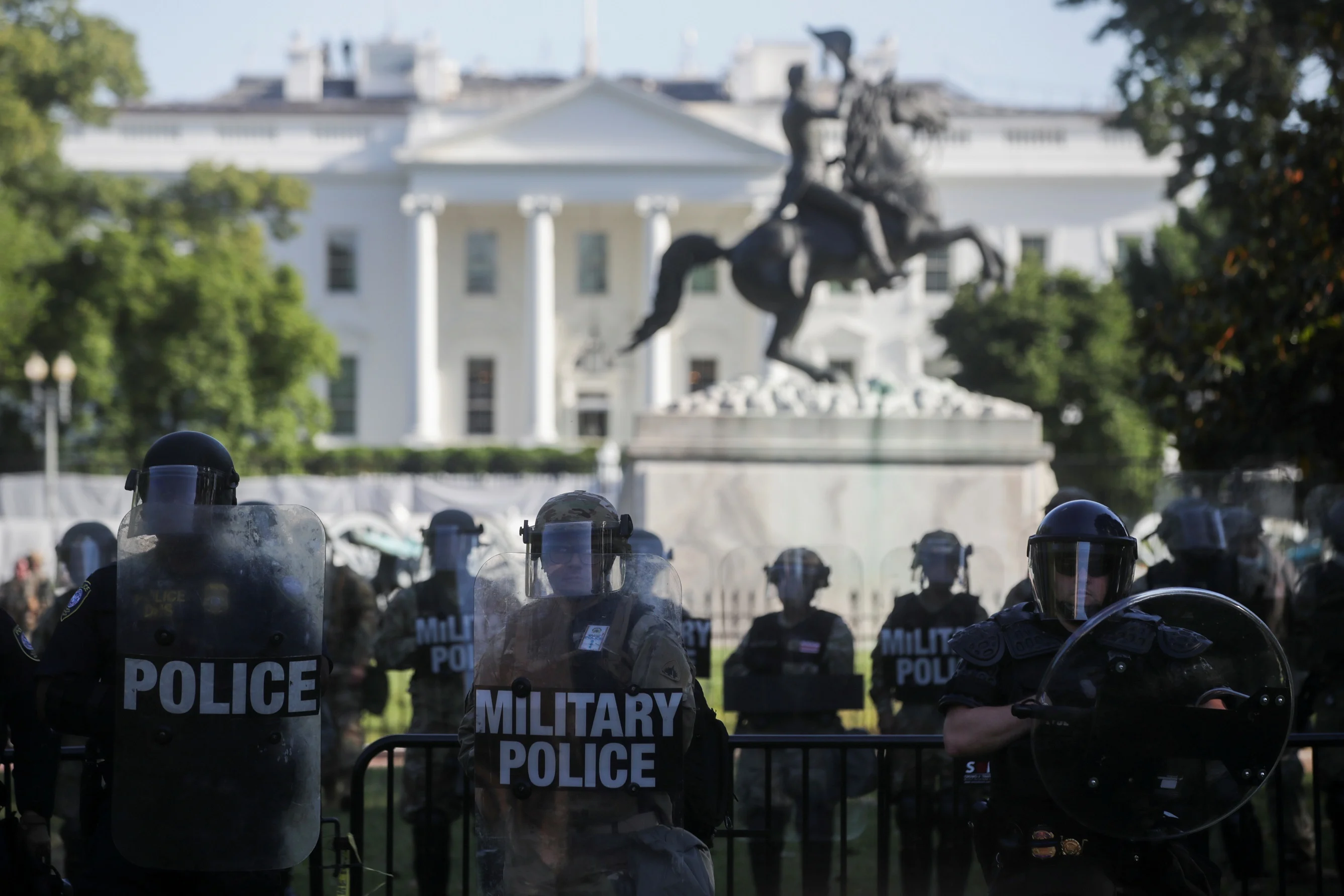מחאות מול הבית הלבן, ארה''ב