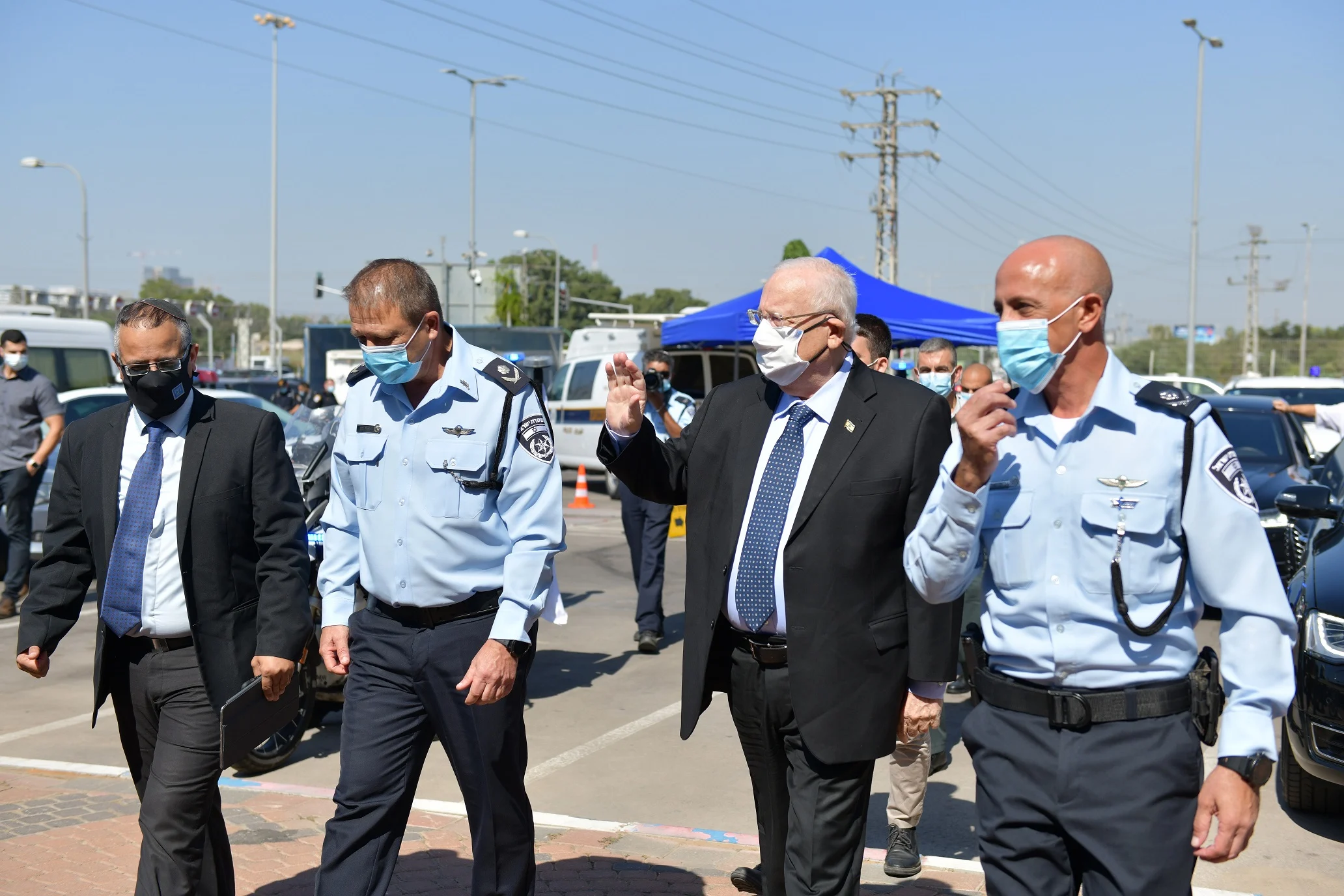 נשיא המדינה ראובן ריבלין מבקר במרכז השליטה של משטרת ישראל