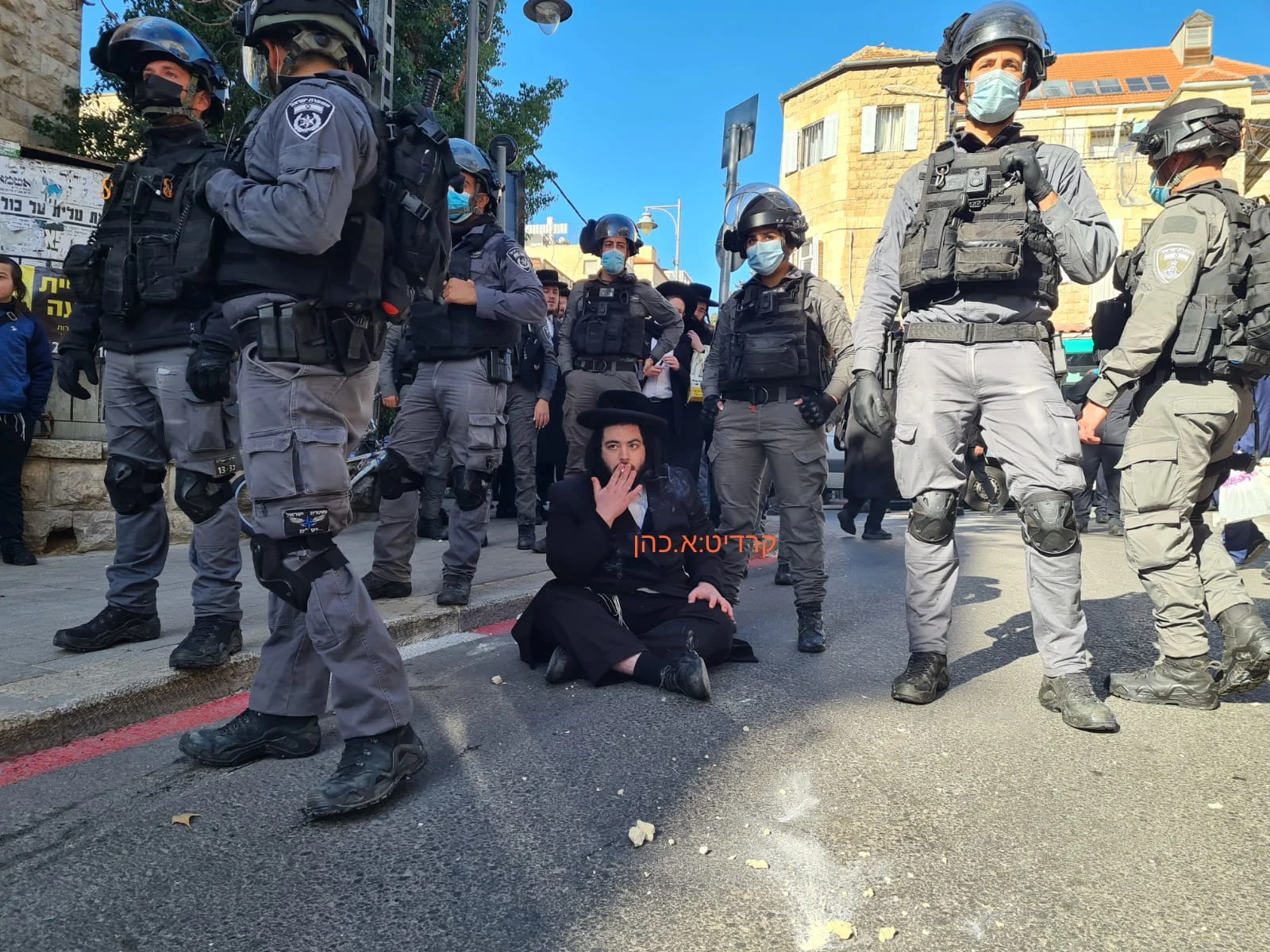 עימותים בין שוטרים למפגינים חרדים בירושלים