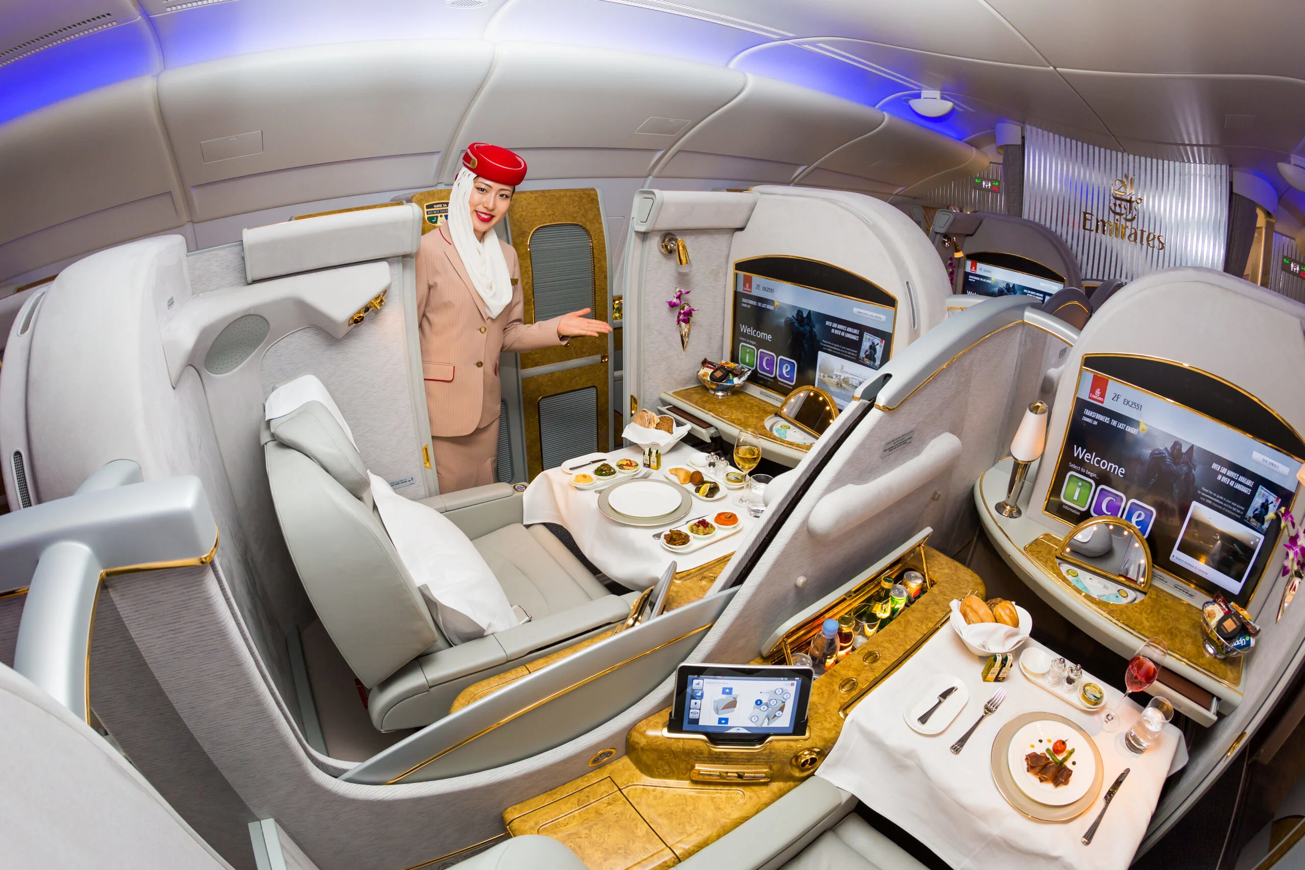Dubai,,uae, ,november,12,,2017:,emirates,airline,flight,attendant.