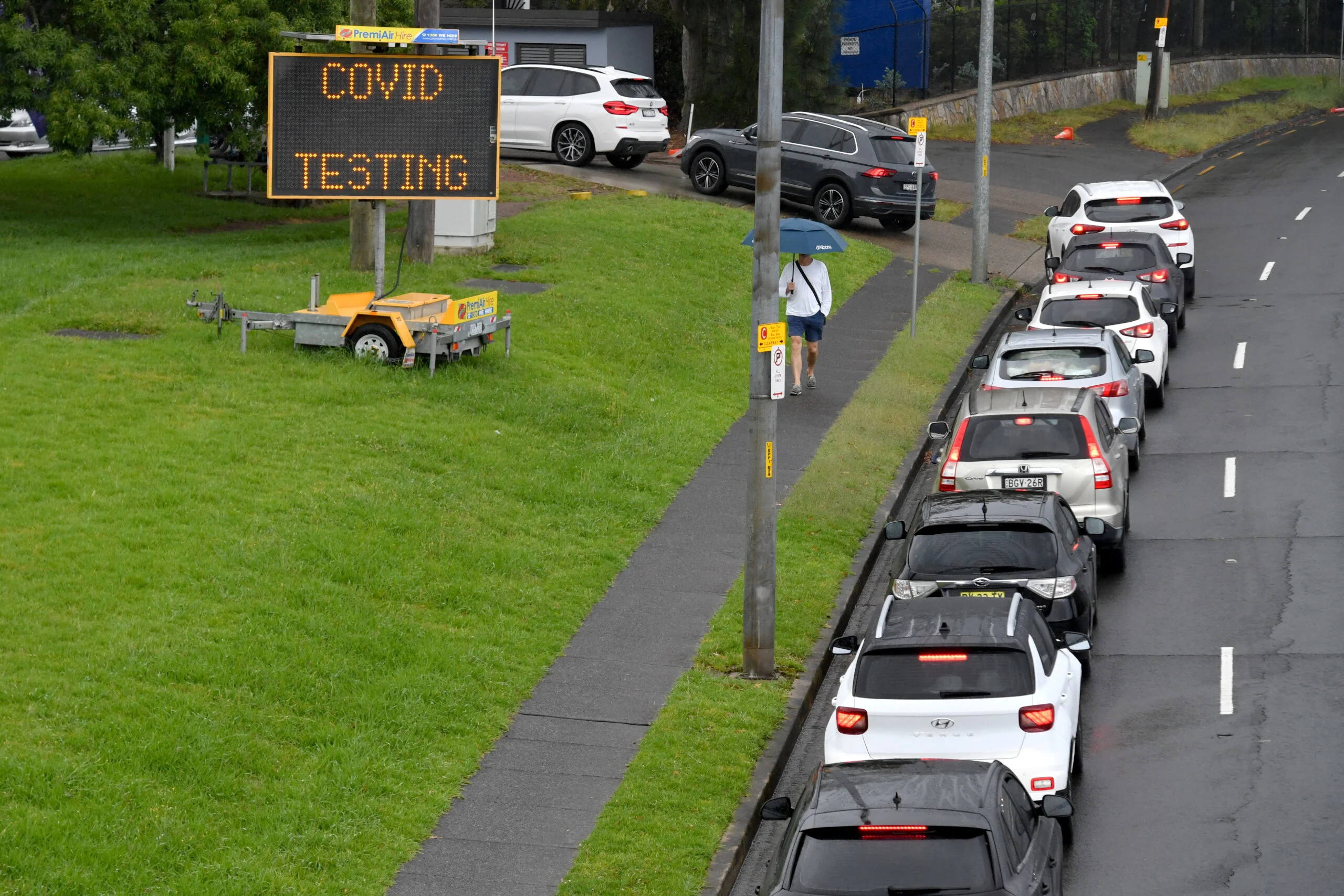 People Queue In Their Cars For Coronavirus Disease (covid 19) Pcr Testing In Sydney