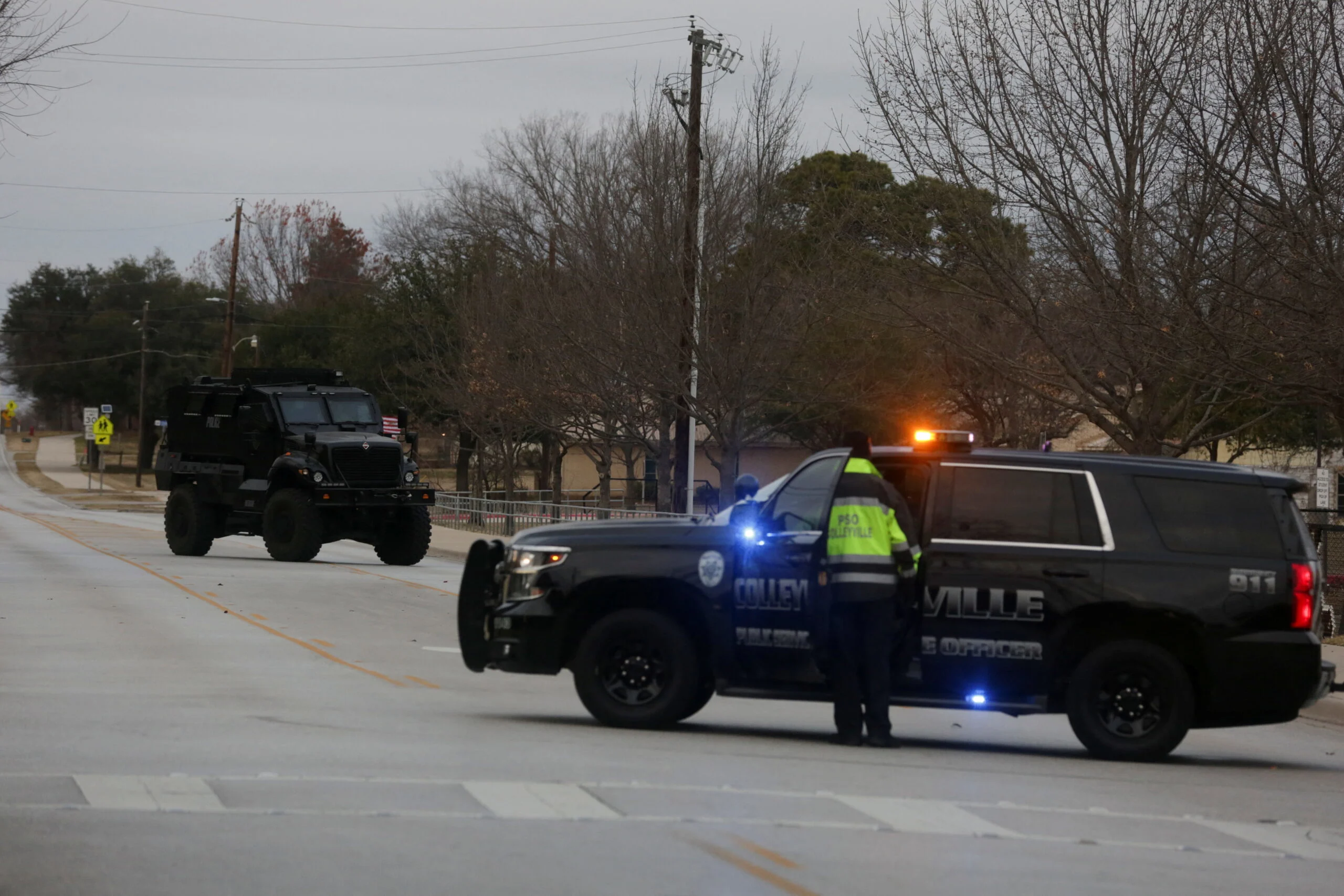 כוחות המשטרה סמוך למקום האירוע בטקסס