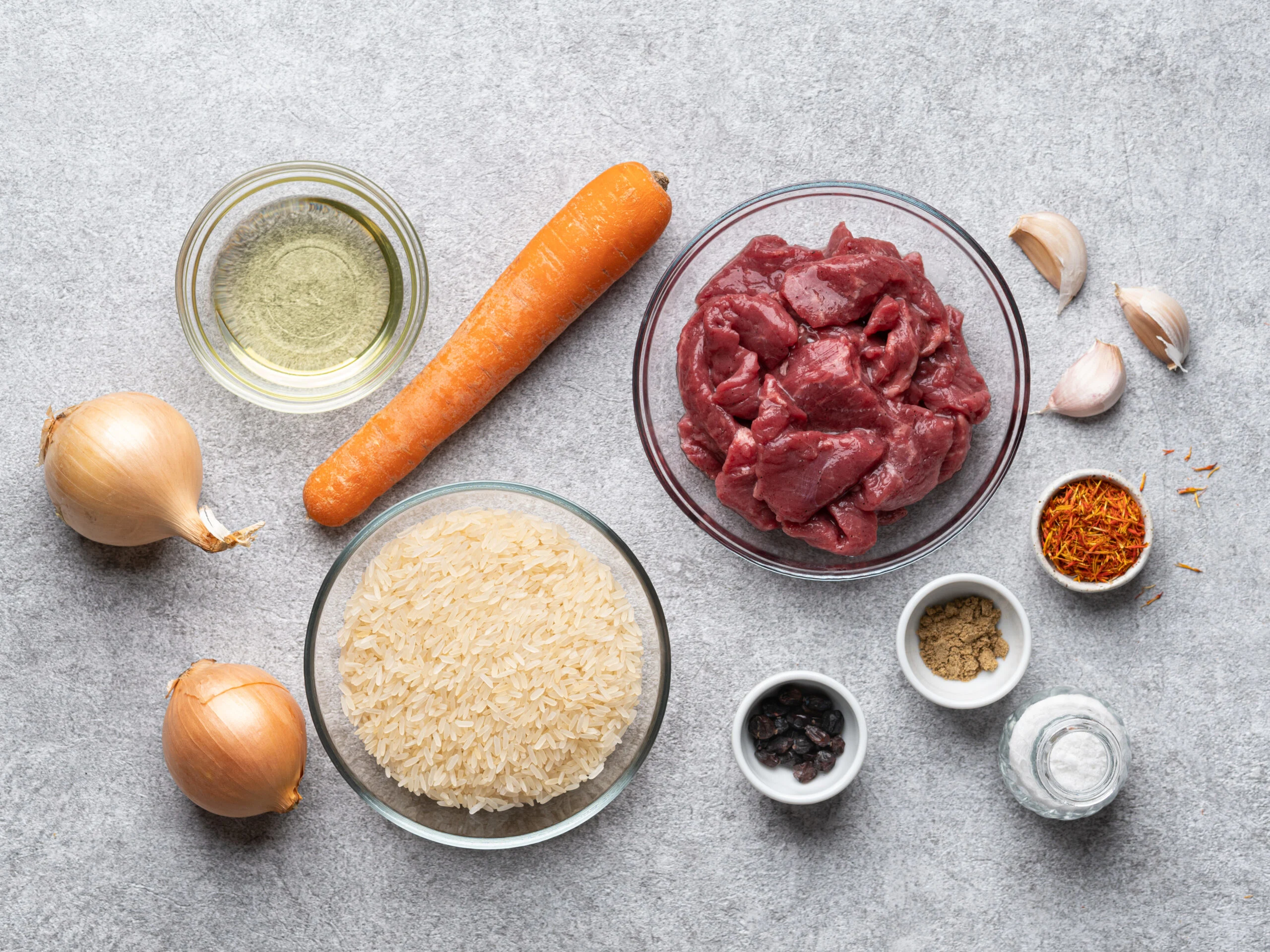 Pilaf,(pilau,,pilaw),ingredients,top,view.,carrot,,garlic,gloves,,onion