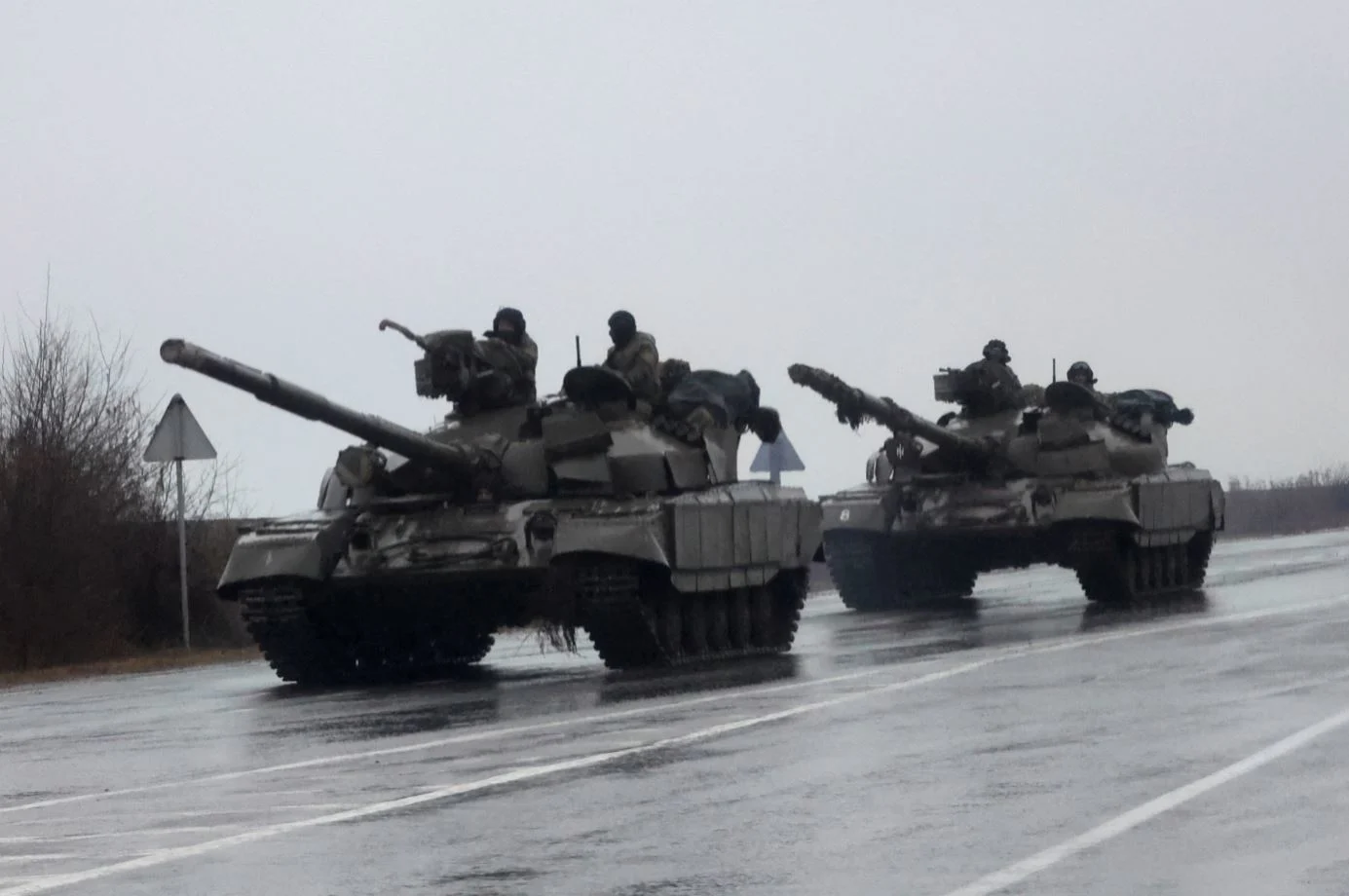 טנקים רוסיים בכבישי אוקראינה