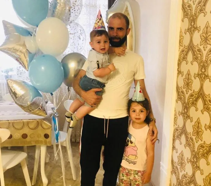 רומן ברודסקי, ההרוג הישראלי באוקראינה, עם שני ילדיו