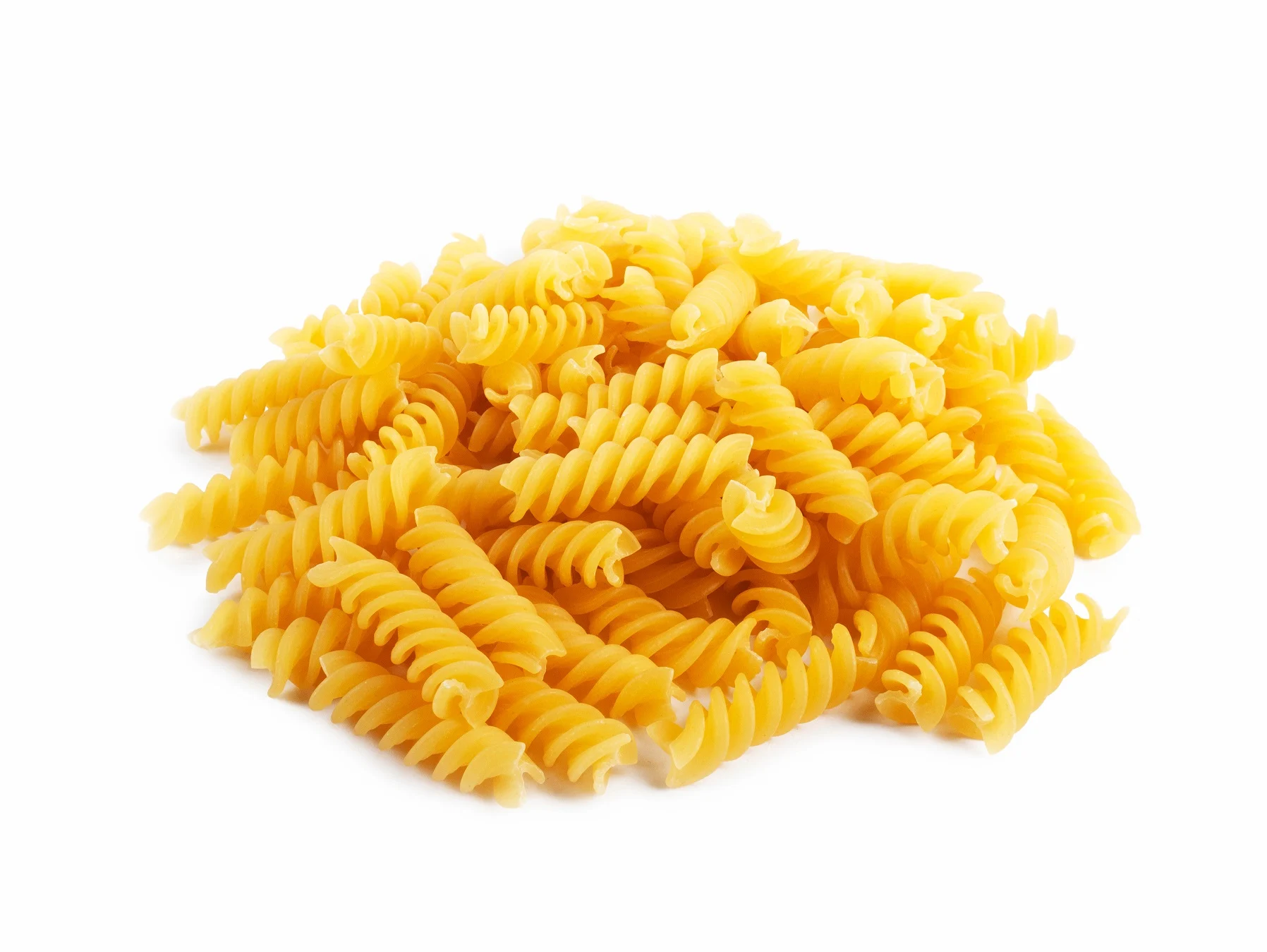 Pile,of,fusilli,pasta,isolated,on,white,background