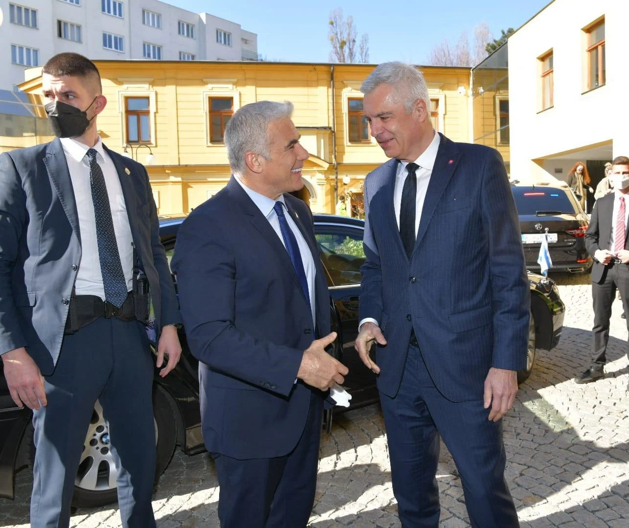 שר החוץ יאיר לפיד עם איוואן קורצ׳וק, שר החוץ הסלובקי