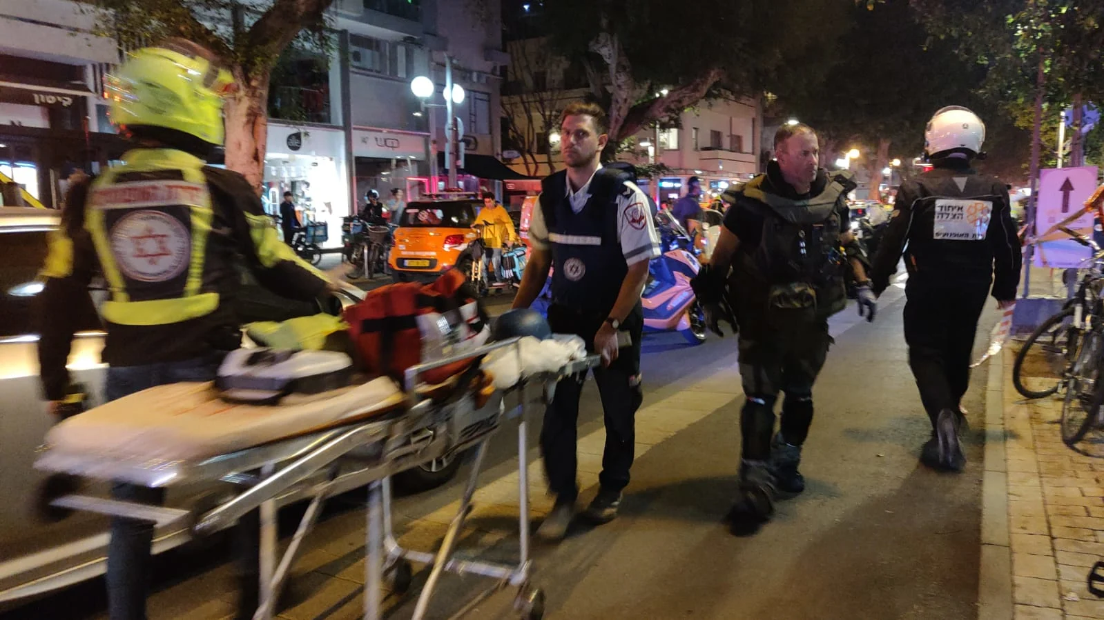 זירת פיגוע הירי השבוע ברחוב דיזינגוף בתל אביב