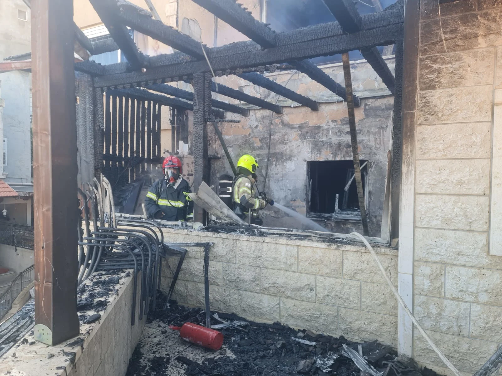 שריפה בבניין במג'ד אל-כרום