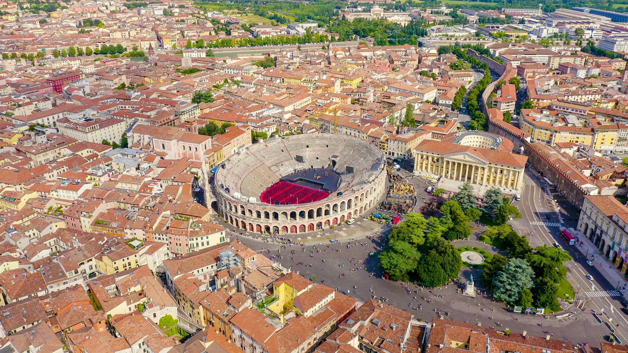 Verona,,italy.,flying,over,the,historic,city,center.,arena,di