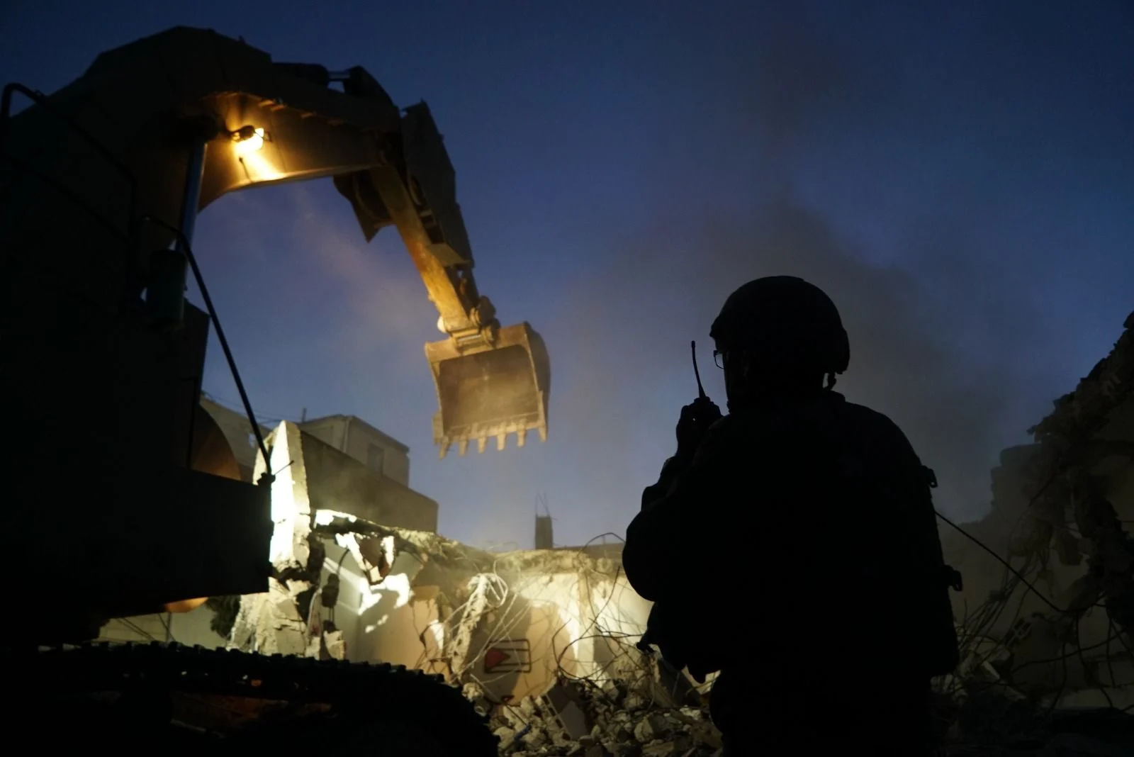 צה''ל הרס הלילה את ביתם של המחבלים שביצעו את הפיגוע באלעד