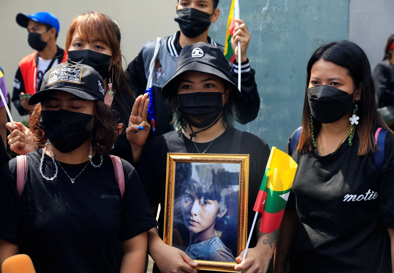 הפגנה למען מנהיגת מיאנמר לשעבר אונג סן סו צ'י