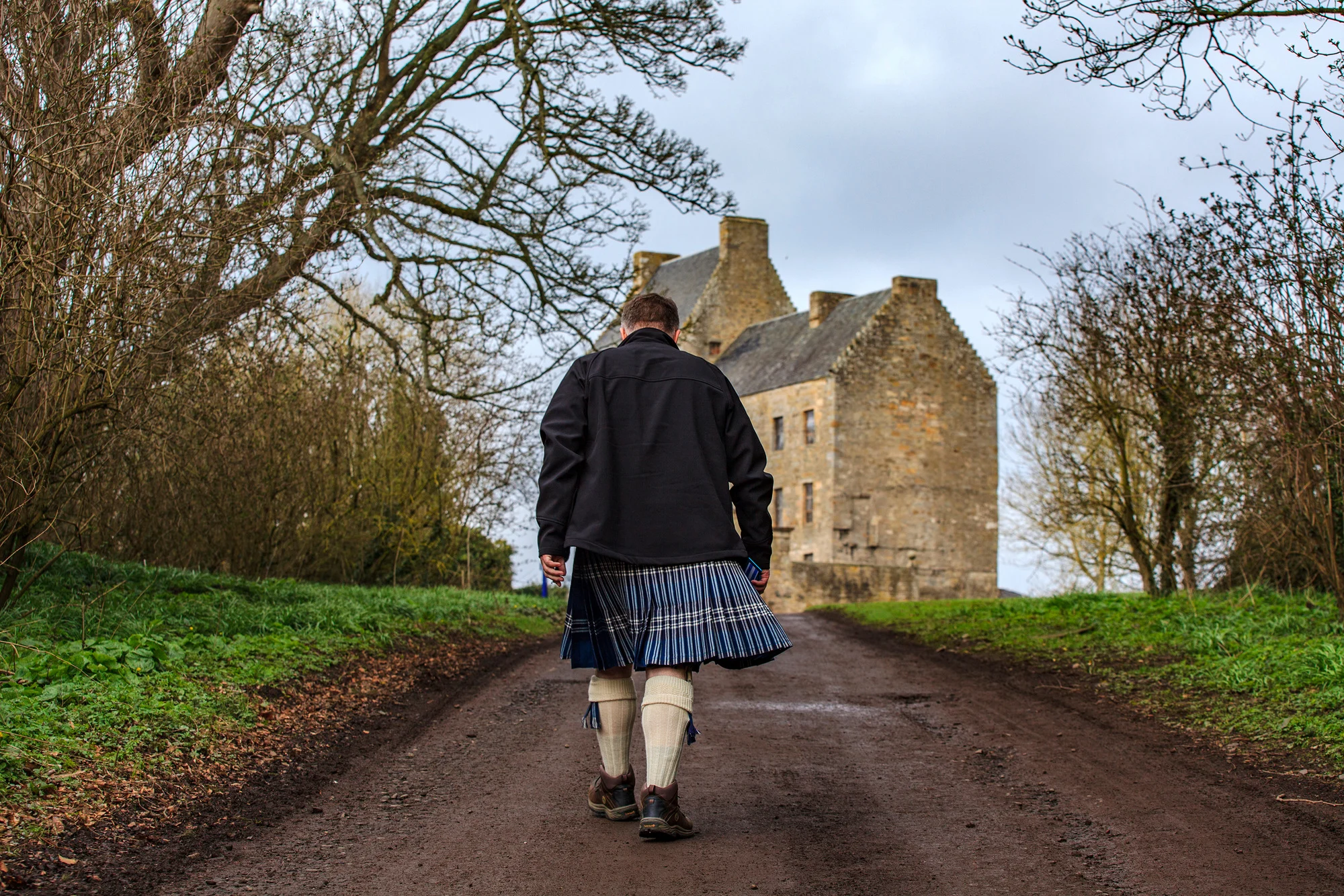 Midhope,castle,in,scottish,highlands,featured,as,lallybroch,jimmy,fraser