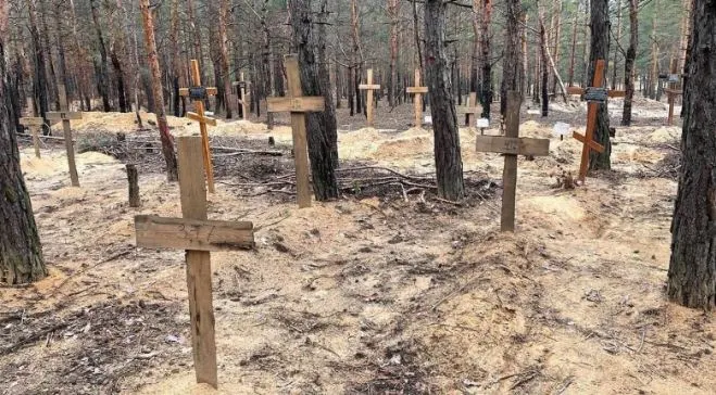אתר לקבורה המונית התגלה באוקראינה