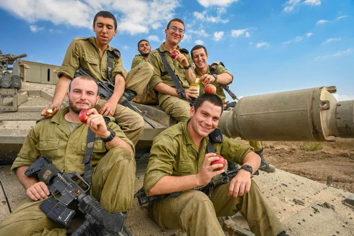 חיילי צה''ל חוגגים את ראש השנה התשפ''ג ברמת הגולן