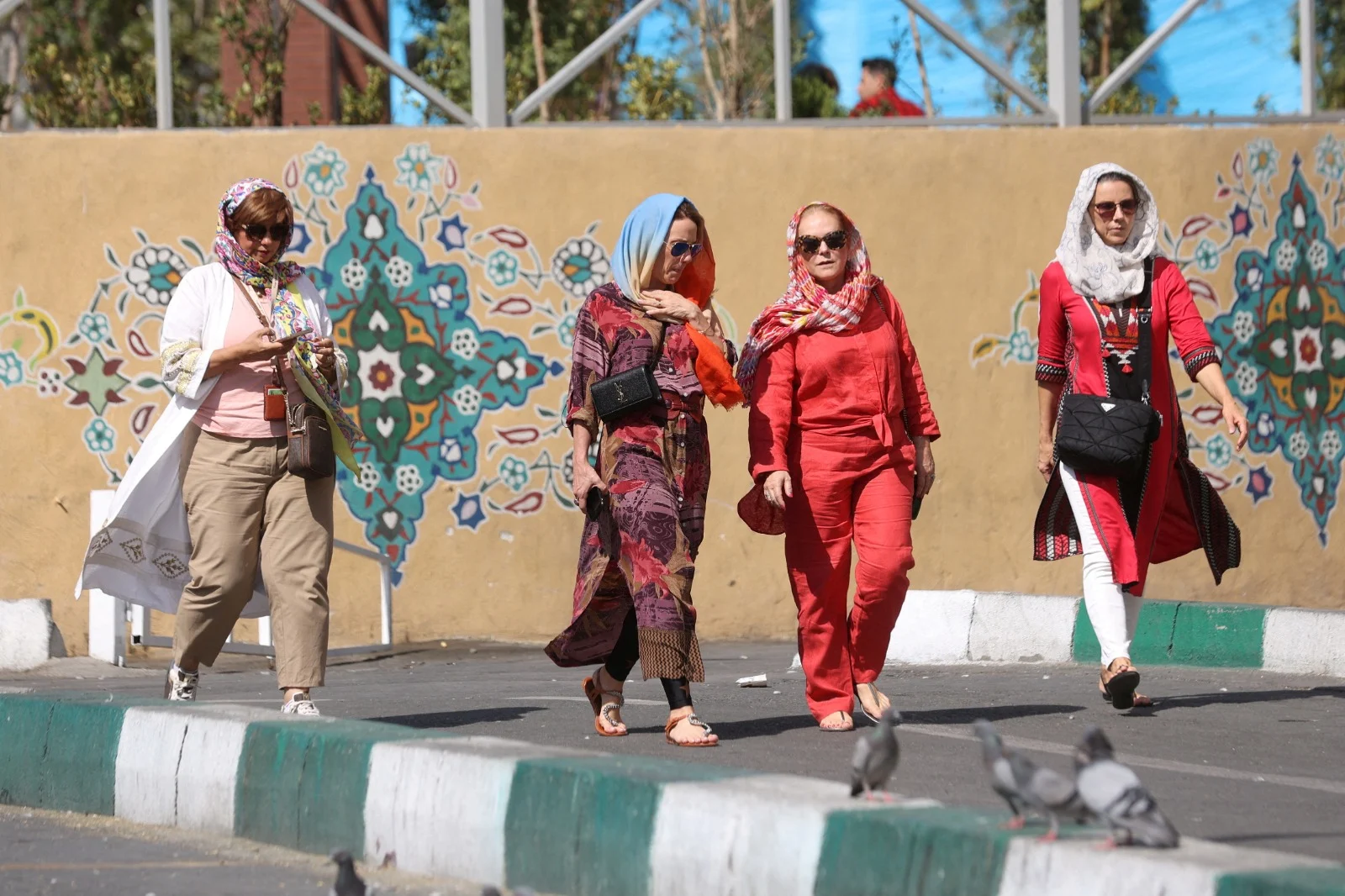 נשים ברחובות טהרן
