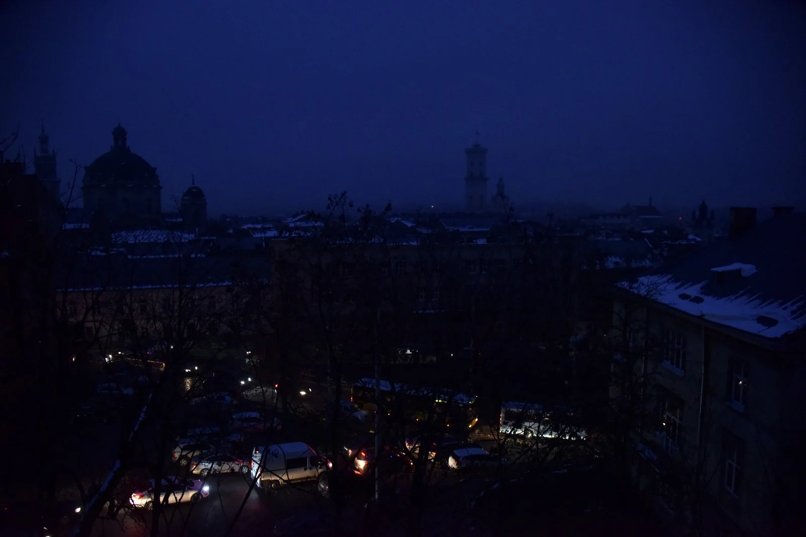 הפסקת חשמל בלבוב, אוקראינה, לאחר מתקפת טילים רוסית