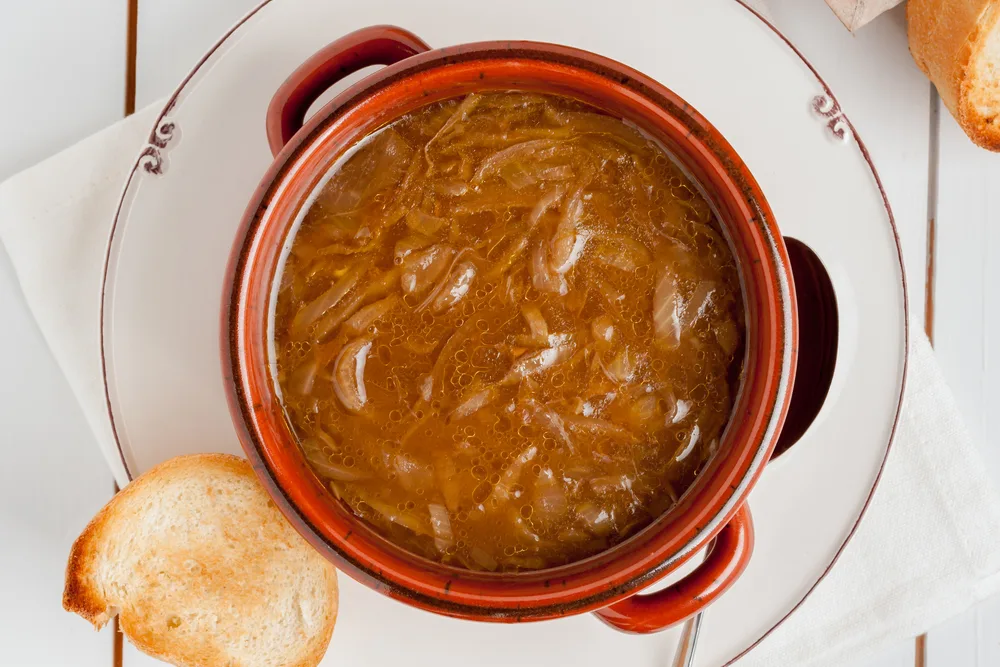 French,onion,soup,a,healthy,reduced,fat,version,with,plain