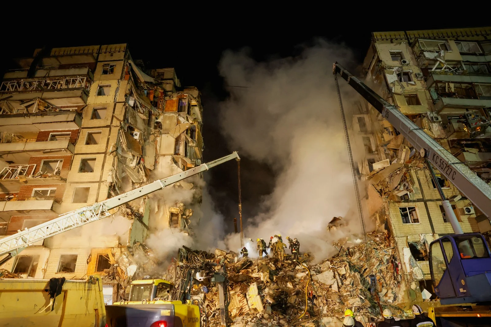 הבניין שהוחרב בתקיפה הרוסית בדניפרו, אוקראינה
