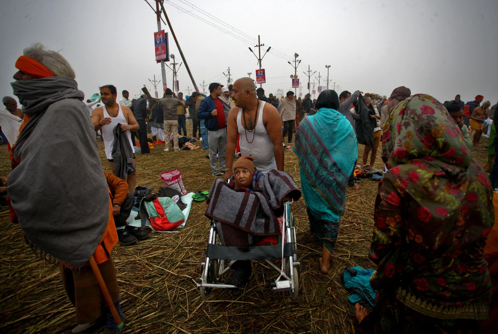 המוני הודים חוגגים בפסטיבל הקומבה-מלה באללהאבאד