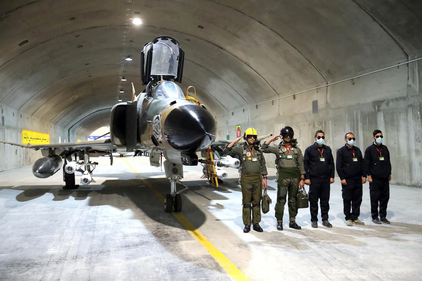 בסיס חיל האוויר ''נשר 44'' של איראן