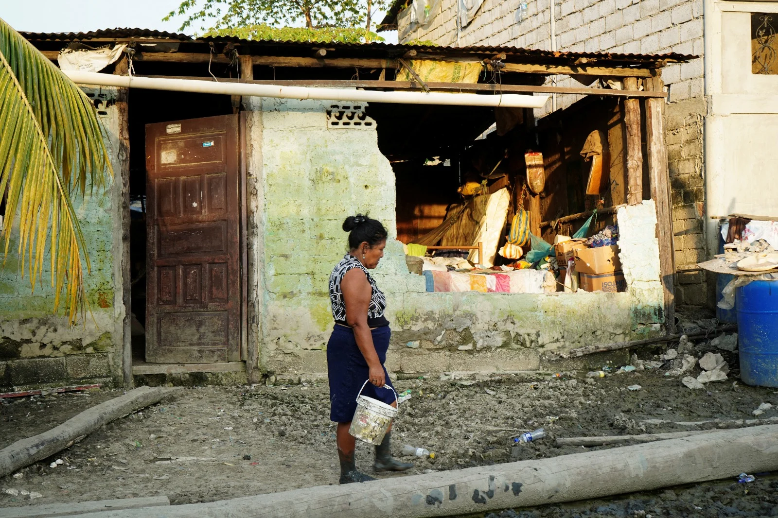 נזקי רעידת האדמה באיסלה פונה, אקוודור