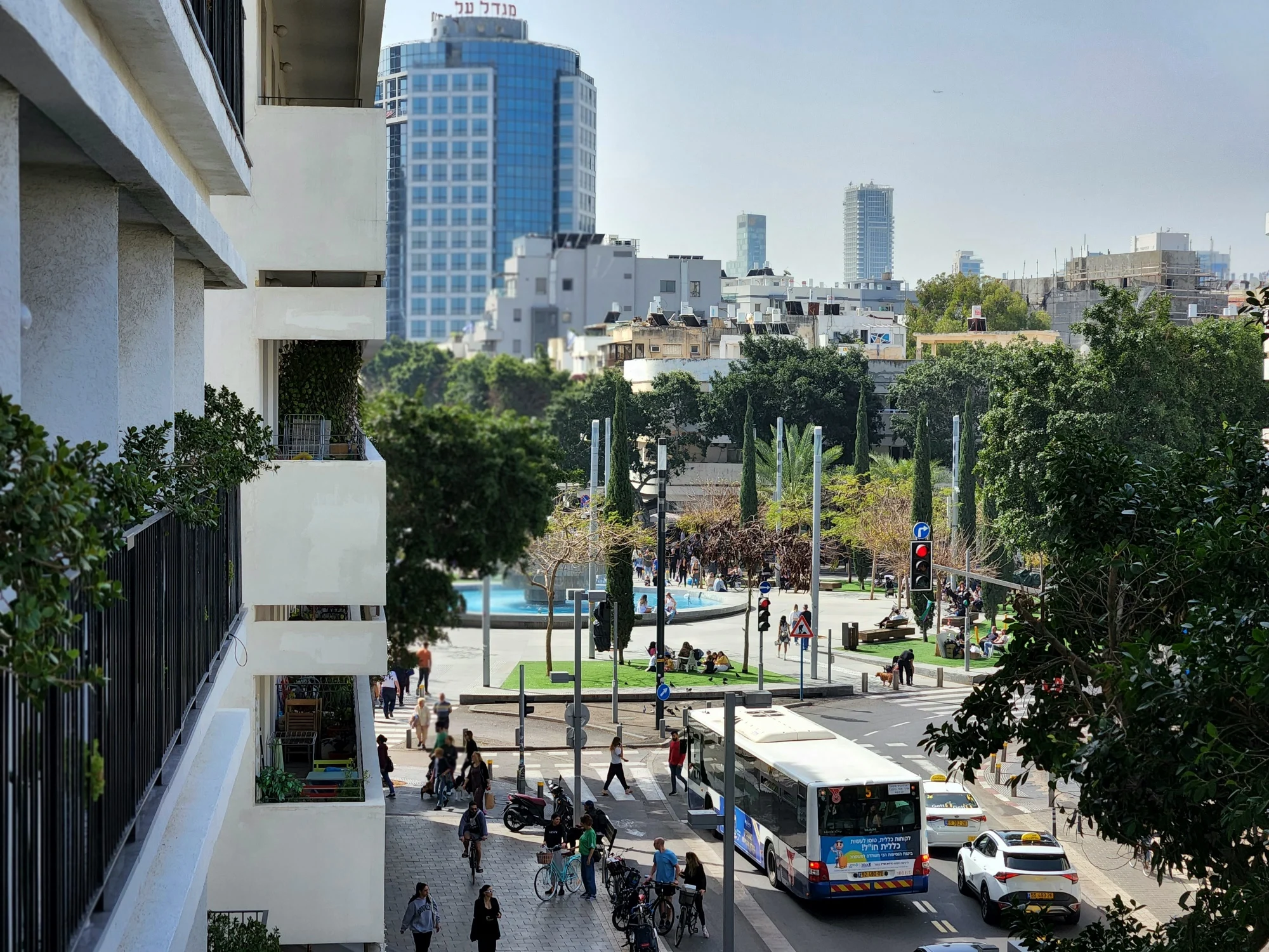 מלון מאייר האוס, תל אביב
