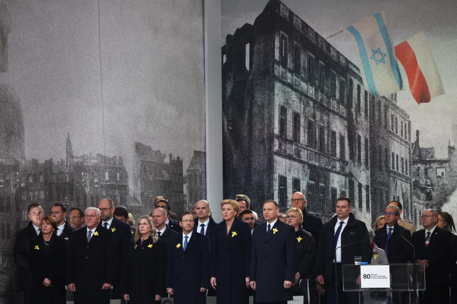 המשתתפים בטקס לציון 80 שנים למרד גטו ורשה
