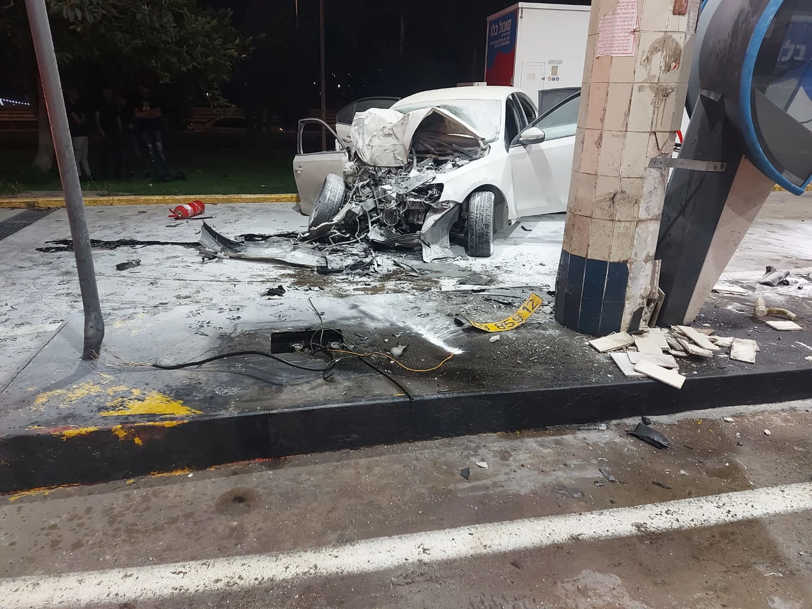 זירת התאונה בתחנת הדלק בביר אל-מכסור