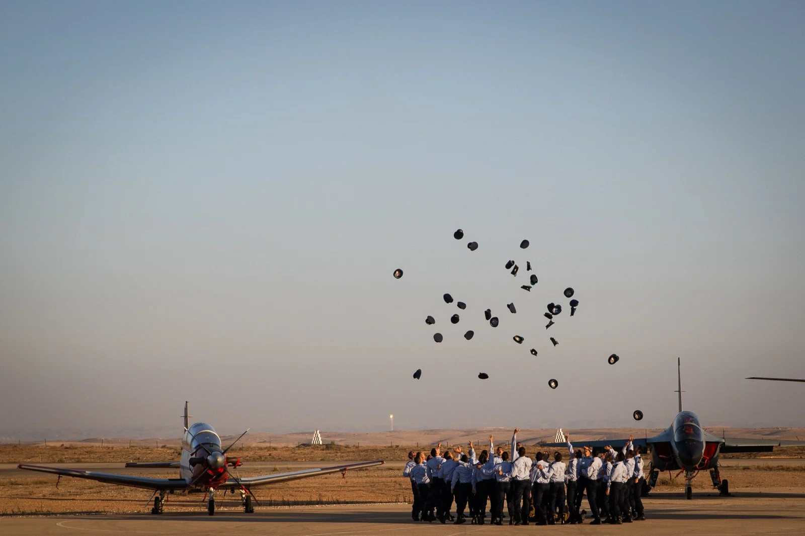 טקס סיום קורס טיס בבסיס חיל האוויר בחצרים